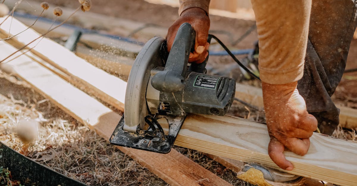 A Beginner’s Guide to Essential Hand Tools in Carpentry