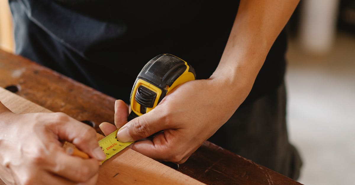 How to Choose a Carpenter for Your Renovation Project